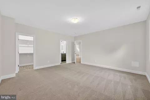 Bedroom - 2002 Mcfall St, Mclean, VA 22101 photo 10 of 10