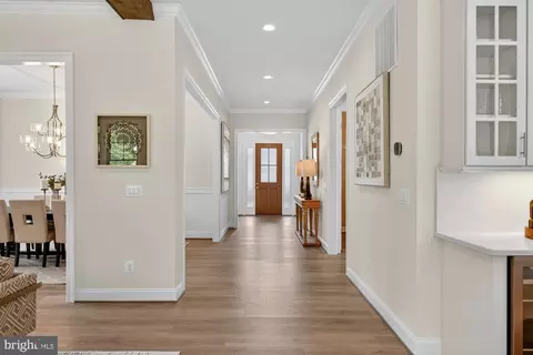Entry Way - 2002 Mcfall St, Mclean, VA 22101 photo 14 of 27
