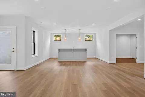 Living - 2002 Mcfall St, Mclean, VA 22101 photo 2 of 3