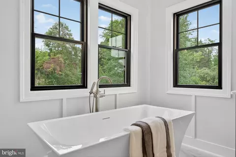 Other - 2002 Mcfall St, Mclean, VA 22101 photo 19 of 37