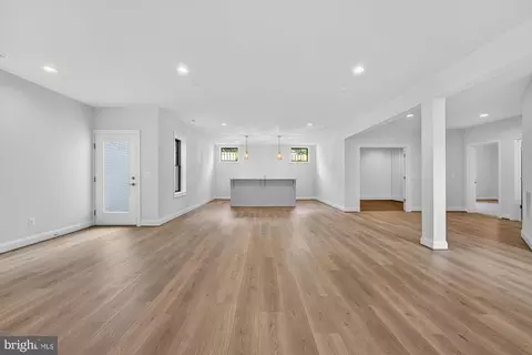 Living - 2002 Mcfall St, Mclean, VA 22101 photo 3 of 3