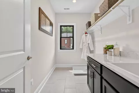 Other - 2002 Mcfall St, Mclean, VA 22101 photo 14 of 37