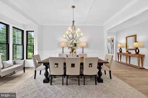 Dining - 2002 Mcfall St, Mclean, VA 22101 photo 4 of 9