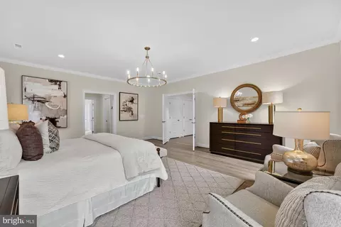Bedroom - 2002 Mcfall St, Mclean, VA 22101 photo 2 of 10