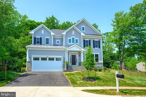 9355 Tovito Dr, Fairfax, VA 22031