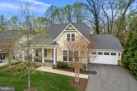 1104 A Monroe St, Herndon, VA 20170