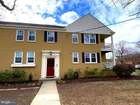 1215 Belle View Blvd #B2, Alexandria, VA 22307