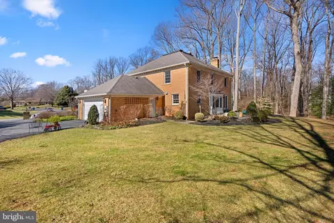 Exterior - 1153 Old Gate Ct, Mclean, VA 22102 photo 2 of 5