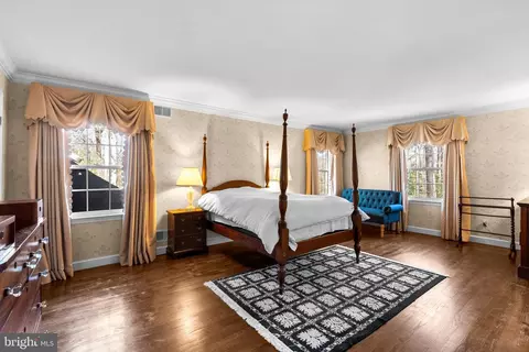 Bedroom - 1153 Old Gate Ct, Mclean, VA 22102 photo 5 of 7