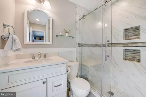 8315 Greeley Blvd, Springfield, VA 22152 photo 17
