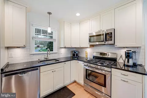 8315 Greeley Blvd, Springfield, VA 22152 photo 4