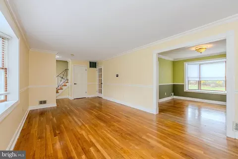 8727 Clydesdale Rd, Springfield, VA 22151 photo 7