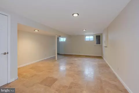 8727 Clydesdale Rd, Springfield, VA 22151 photo 29