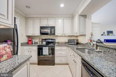 1507 Lincoln Way #301B, Mclean, VA 22102 photo 9