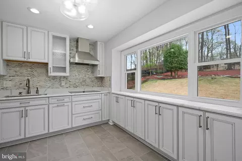 6119 Greeley Blvd, Springfield, VA 22152 photo 13