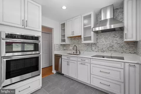 6119 Greeley Blvd, Springfield, VA 22152 photo 14
