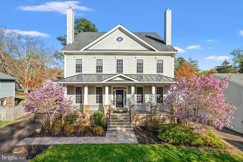 8709 Fort Hunt Rd, Alexandria, VA 22308