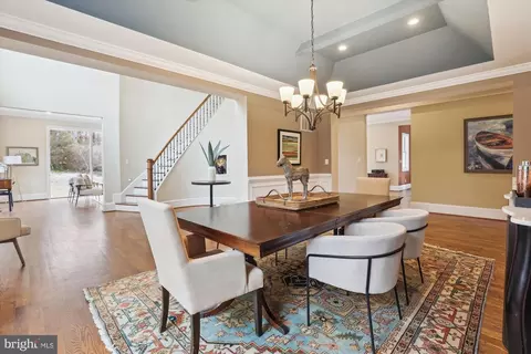 1217 Shenandoah Rd, Alexandria, VA 22308