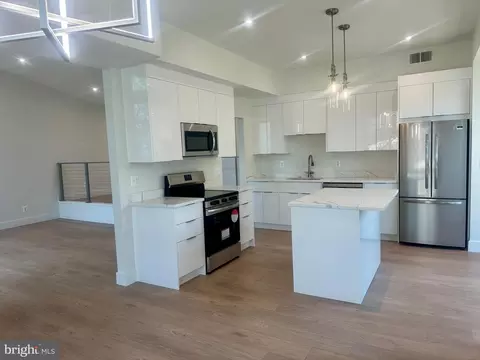 11620 Ivystone Ct #300, Reston, VA 20191