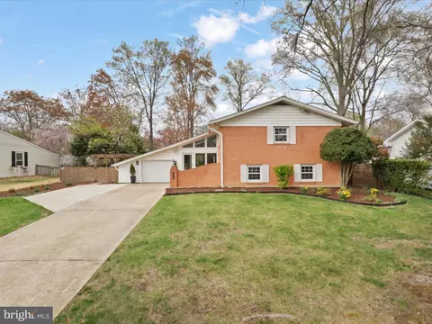 2500 Childs Ln, Alexandria, VA 22308