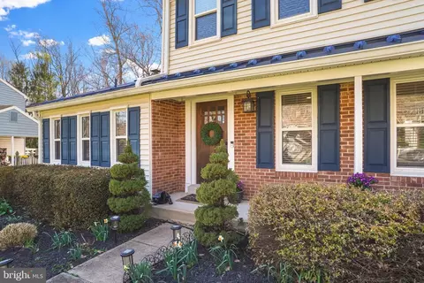 9036 Brook Ford Rd, Burke, VA 22015