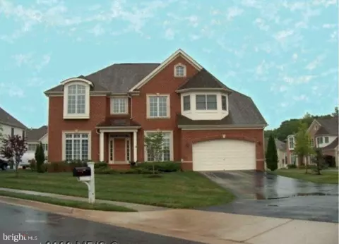 4826 Cross Meadow Pl, Chantilly, VA 20151