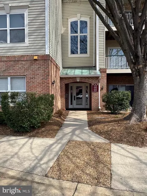 6547 Grange Ln #404, Alexandria, VA 22315