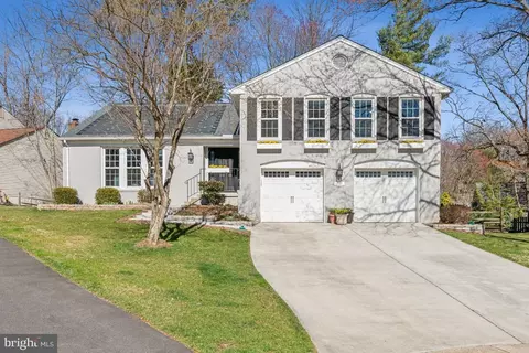 7103 Carnation Ct, Springfield, VA 22152