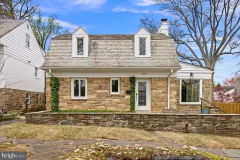 6008 Fort Hunt Rd, Alexandria, VA 22307