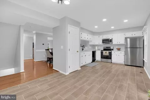 7523 Westmore Dr, Springfield, VA 22150 photo 11