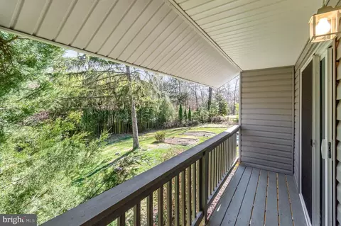 6932 Spelman Dr, Springfield, VA 22153 photo 8