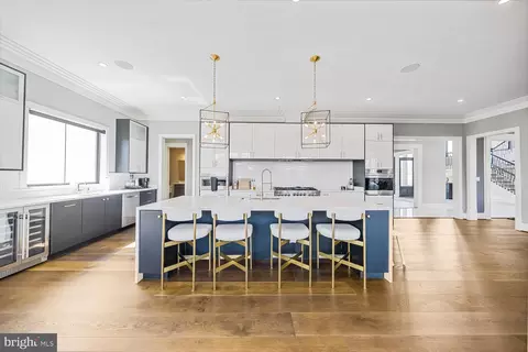 Kitchen - 1109 Towlston Rd, Mclean, VA 22102 photo 8 of 10
