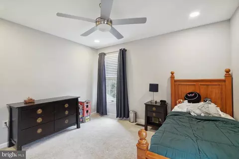 Bedroom - 9029 Scott St, Springfield, VA 22153 photo 8 of 12