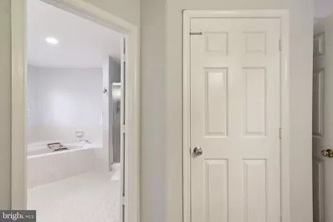 Entry Way - 9029 Scott St, Springfield, VA 22153 photo 10 of 15