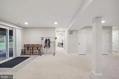 Entry Way - 9029 Scott St, Springfield, VA 22153 photo 14 of 15