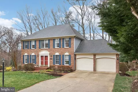 Exterior - 9029 Scott St, Springfield, VA 22153 photo 4 of 16