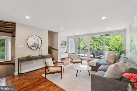 11599 Maple Ridge Rd, Reston, VA 20190 photo 19