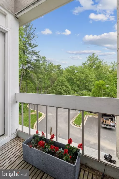 11599 Maple Ridge Rd, Reston, VA 20190 photo 26