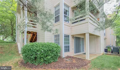 4555 Interlachen Ct #H, Alexandria, VA 22312