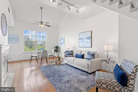 1625 International Dr #402, Mclean, VA 22102