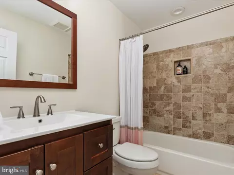 7804 Bellwether Ct, Lorton, VA 22079 photo 19