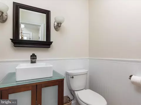 7804 Bellwether Ct, Lorton, VA 22079 photo 4