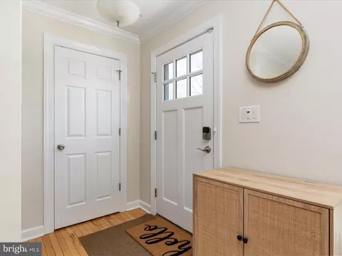 7804 Bellwether Ct, Lorton, VA 22079 photo 3