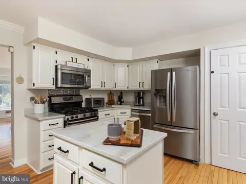 7804 Bellwether Ct, Lorton, VA 22079 photo 9