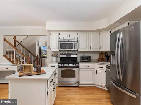 7804 Bellwether Ct, Lorton, VA 22079 photo 8