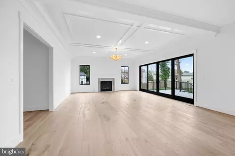 Living - 1944 Massachusetts Ave, Mclean, VA 22101 photo 2 of 2