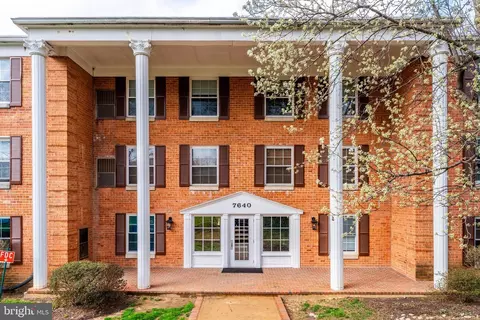 7640 Provincial Dr #211, Mclean, VA 22102