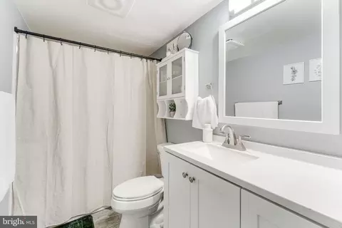 7640 Provincial Dr #211, Mclean, VA 22102 photo 21