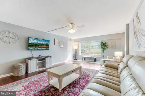 7640 Provincial Dr #211, Mclean, VA 22102 photo 10