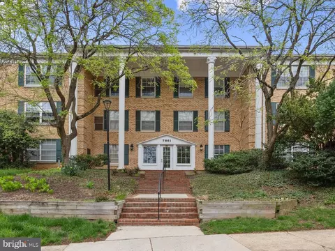 7661 Provincial Dr #209, Mclean, VA 22102